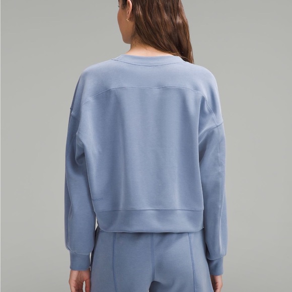 Lululemon Softstreme - Oversized Cropped Crew - Picture 2 of 4